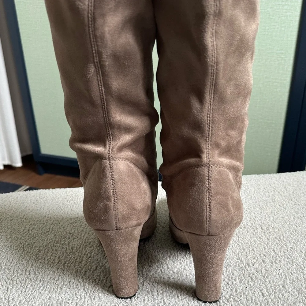 Steve Madden Taupe Suede Over the Knee Boots, Excellent Condition, Size 10